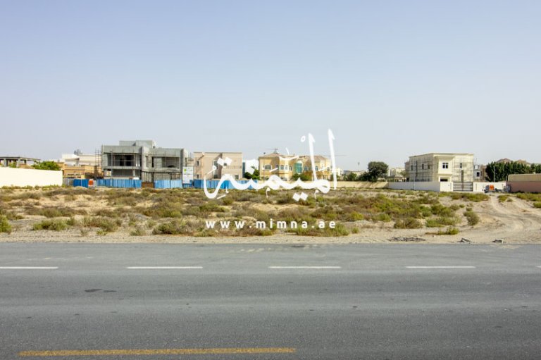 للبيع ارض سكنية كبيرة في ندالشبا الرابعة دبي