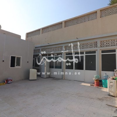 فلل و بيوت للبيع في الوحيدة  دبي بمليون درهم