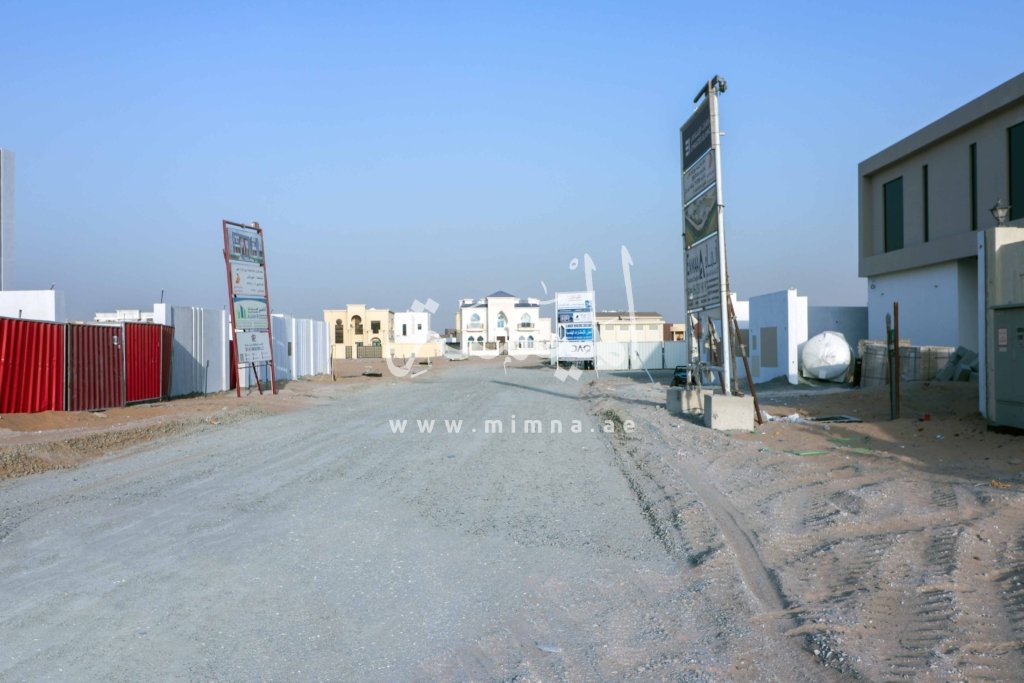 ارض خالية في العوير الاولي دبي