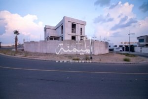 Image of a villa under construction in Al Khawaneej Second Dubai, a residential property suitable for Emirati families, offered by Al Maymana Real Estate Broker.