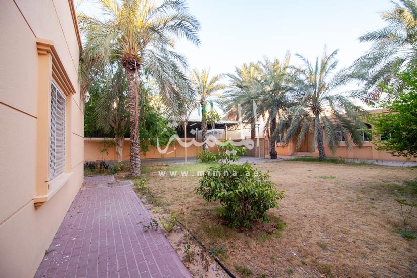 Garden area of a villa in Al Mamzar Dubai