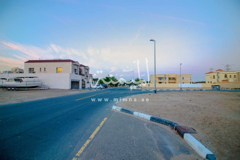 ارض للبيع في الطوار 4
