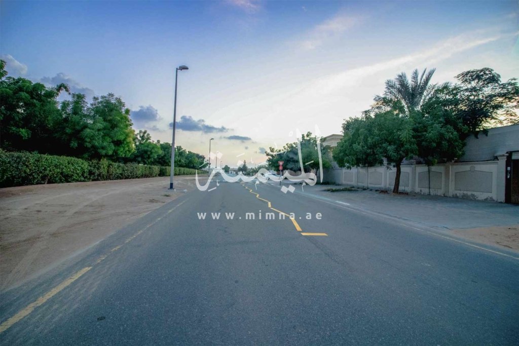 ارض للبيع في الطوار 4 دبي