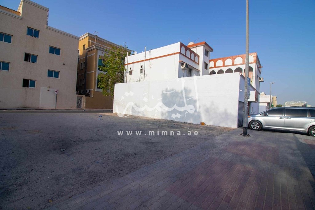 ارض تجارية للبيع في ابوهيل